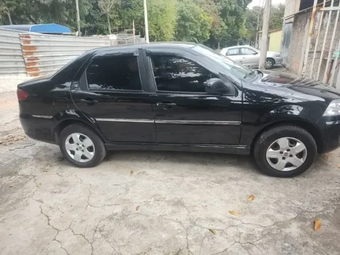 Fiat Siena Tetrafuel 1.4 MPI Fire Flex 8V 4P 2012