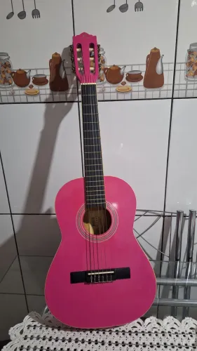 Violão rosa tamanho médio com capa de proteção original