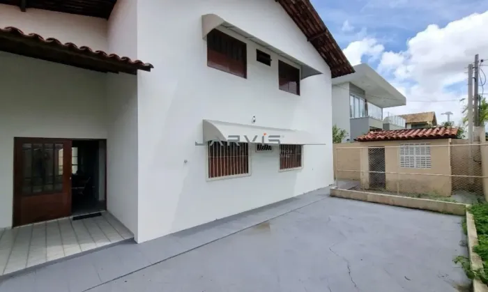 ALUGO CASA EM RUA ABERTA NO JARDIM PETRÓPOLIS - R$6.000,00