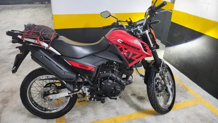 Yamaha Crosser S ABS 2023 Vermelha - 17.500 km - Ótimo estado