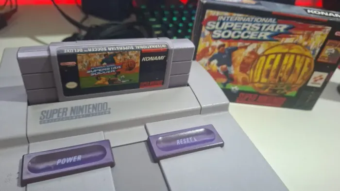 Jogos para SNES - International Superstarsoccer Deluxe