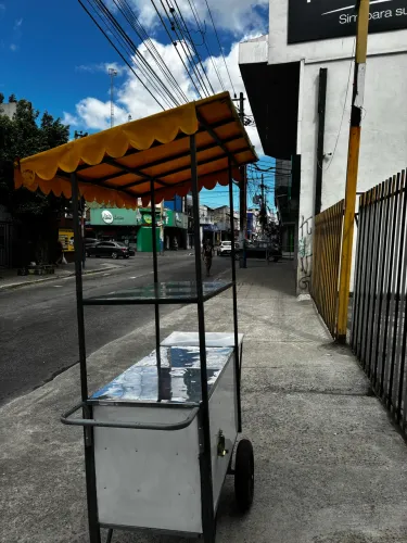 Carrinho de pão de queijo 