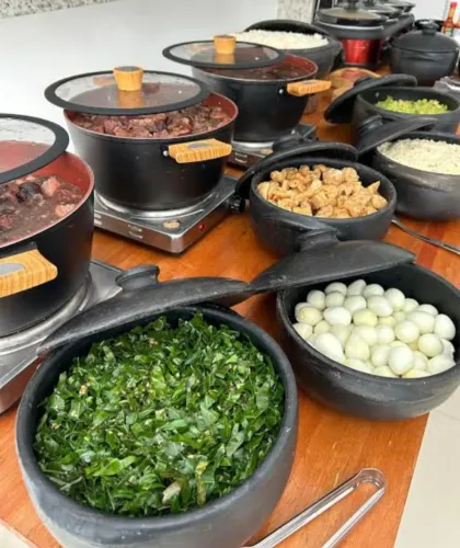 Sua Festa Sem Preocupação: Cozinheira Profissional com Menu Completo