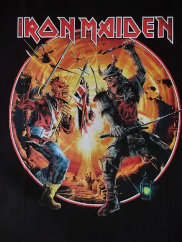 Iron Maiden - Camiseta oficial 2022