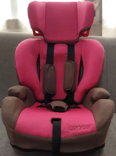 Cadeira para carro/ assento de elevação.