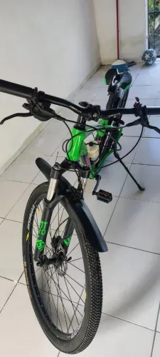 Bike MTB Redstone Aro 29 Freio a Disco Muito Nova