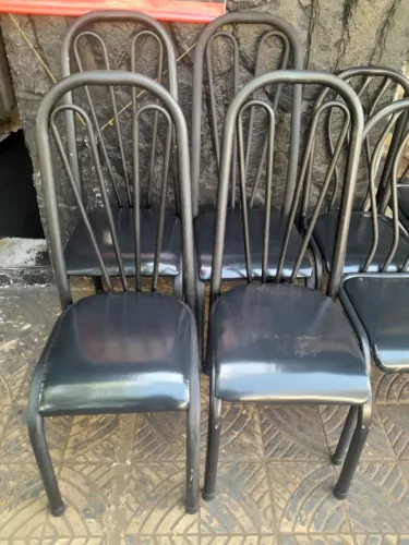 Fazemos reforma de cadeiras de cozinha
