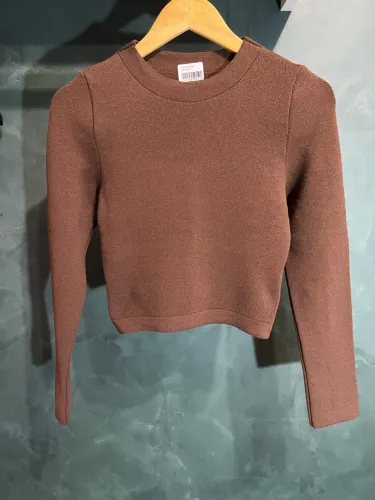 Blusa de fio cropped manga longa