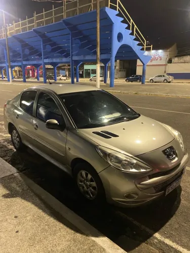 Peugeot 207 Sed. Passion XR Sport 1.4 Flex 8V 4P 2012