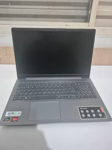 Notebook Lenovo Ideapad 3 AMD Ryzen 5 8GB RAM 256GB SSD