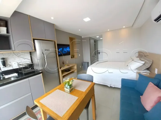 Studio lindo no Brooklin próximo da Avenida Adolfo Pinheiro, disponível para locação.