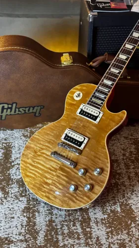 Zerinha! Guitarra Gibson Slash