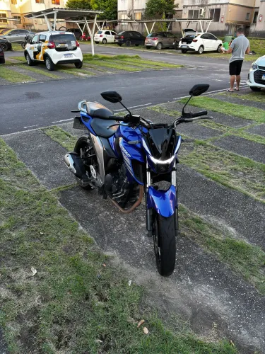 Yamaha Fazer FZ25 2023 - Entrada + Assumir Financiamento