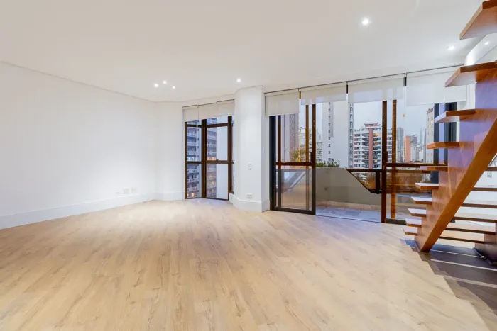 Duplex para venda em Pinheiros com 2 quartos, sendo 2 suítes, 132m²