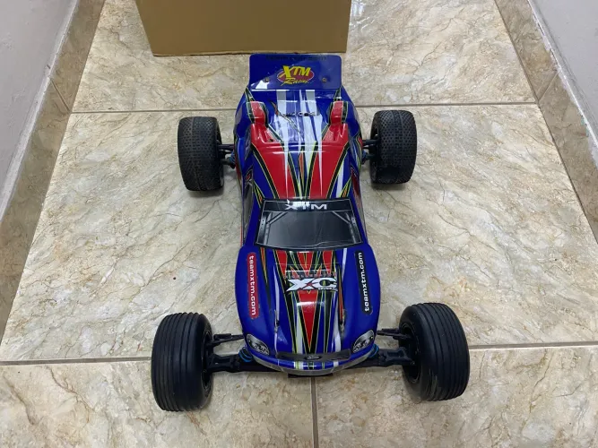 Carrinho Corrida RC Brushless + Controle 