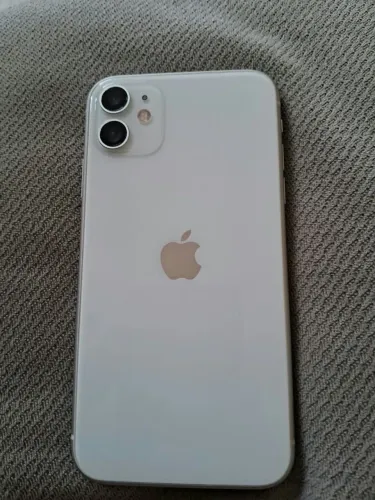 iPhone 11 64GB