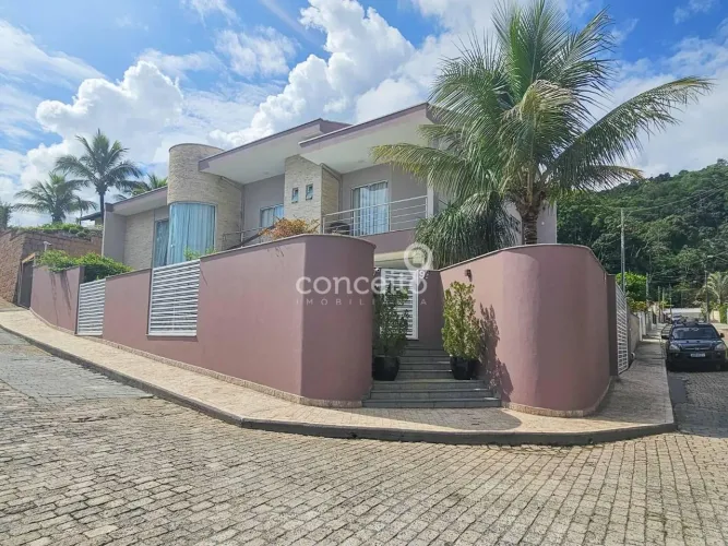 Casa Mobiliada com 3 Suítes na Velha!