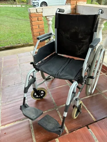 Cadeira de Rodas Dobrável Praxis
