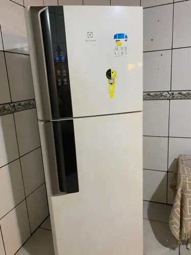 Geladeira Eletrolux 474L