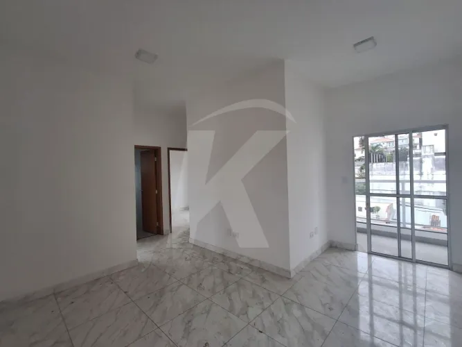 Apartamento com 2 quartos. sala. cozinha, banheiro.