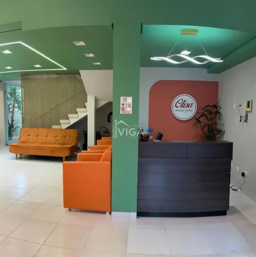 Sobrado completo com espaço comercial e residencial em localização privilegiada