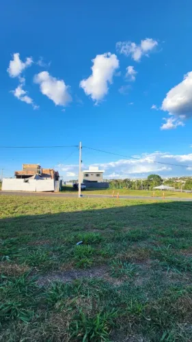 Lote 230m² Condomínio Jardins Versalhes Aparecida de Goiânia