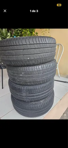 Vendo Jogo 4 Pneu Aro 17 Michelin ótimo estado