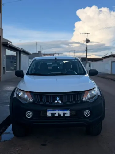 Mitsubishi L200 Triton Sport GLS 2.4 CD Diesel Aut. 2021