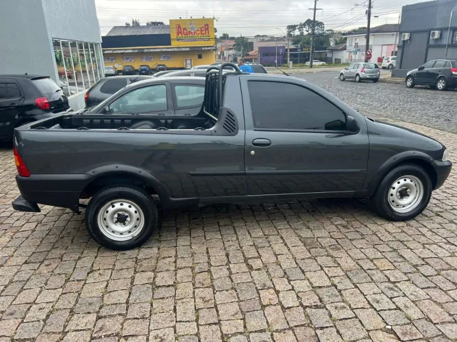 Fiat Strada Working 1.5 MPI 8V CE (álcool) 2000