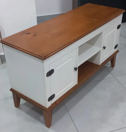 Rack em madeira 115x42x63