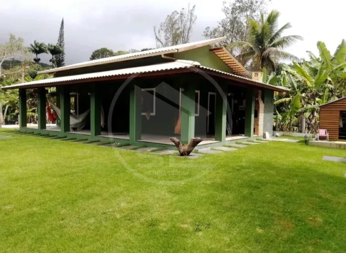 Casa para Venda em Pacoti, 2 dormitórios, 2 suítes, 3 banheiros, 6 vagas