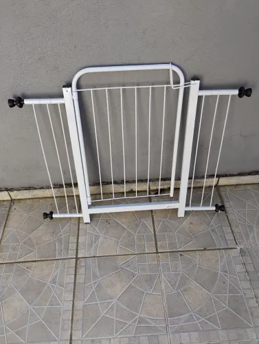 PORTÃO PARA CACHORROS