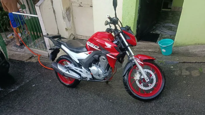 Cb Twister 2022 abs