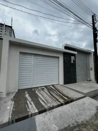 Casa à venda no Jardim Turu Fachada imponente, acabamento moderno e excelente localização