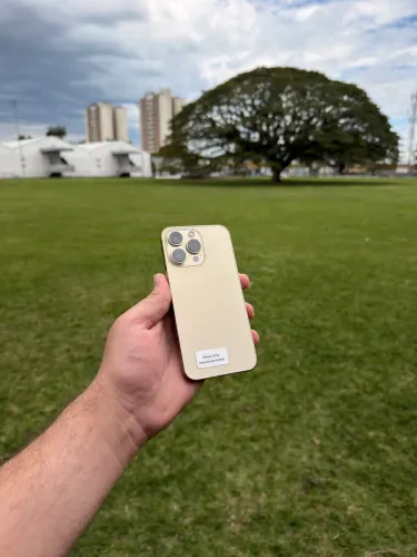 iPhone 13 Pro dourado 128Gb