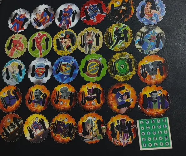 Coleção tazos Spiners liga da justiça + cartela 21 Elma chips