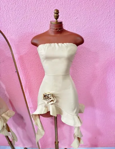 Vestido tomara que caia NOVO cor: NUDE. TAMANHO: P OU M