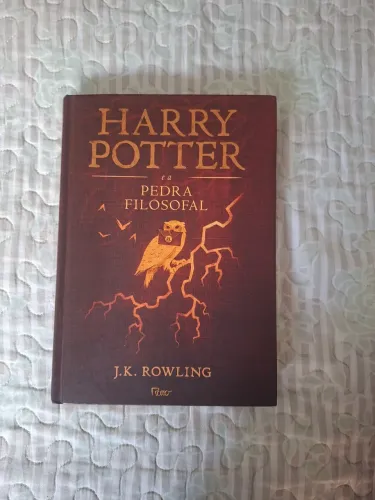 Livro Harry Potter e a Pedra Filosofal