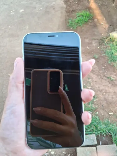 Vende_ se um iPhone xr