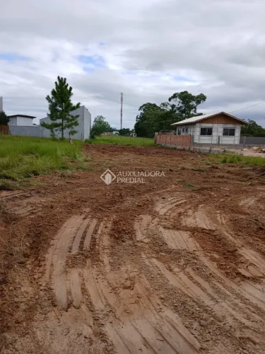 Terreno com 666,49m2 na entrada para Garopaba