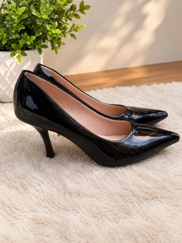Sapato Scarpin Preto Verniz Feminino Salto Alto Bico Fino Elegante.