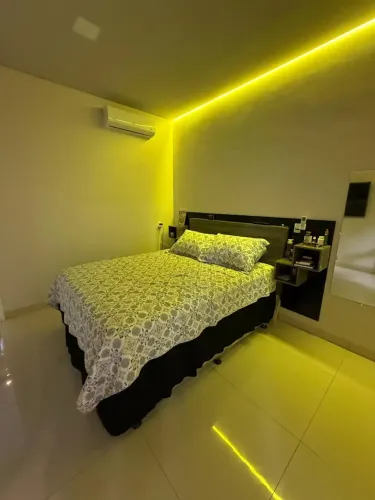 VENDE-SE EXCELENTE CASA NO BAIRRO EQUATORIAL | MOBILIADA, DE ESQUINA E PRONTA PARA MORAR