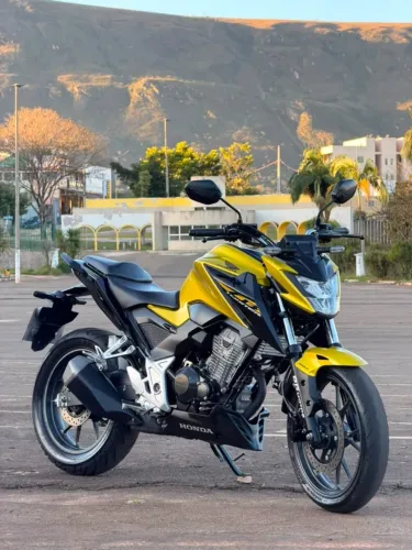 CB 300F TWISTER ABS ANO 2023 3.500KM