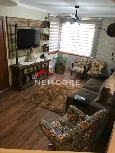 Casa de condomínio em Rua dos Jasmins - Igara - Canoas/RS