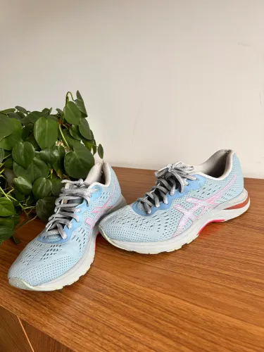 Tênis ASICS 35 Feminino Azul Claro com Gel Kihai Rosa