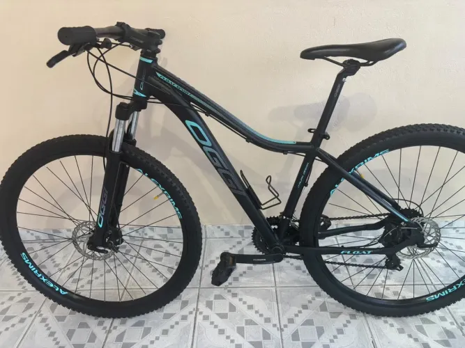 Vendo Bicicleta Oggi semi nova