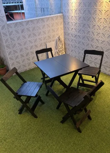 Mesa com 4 cadeiras estilo Bar retrátil