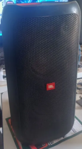 Caixa de som JBL - usada