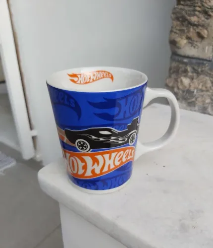 Caneca de louça