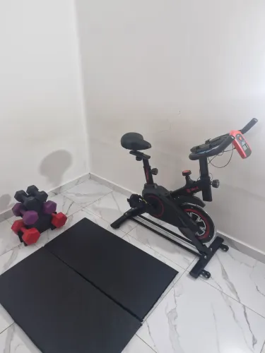 Bicicleta Academia + Pesos e colchonete